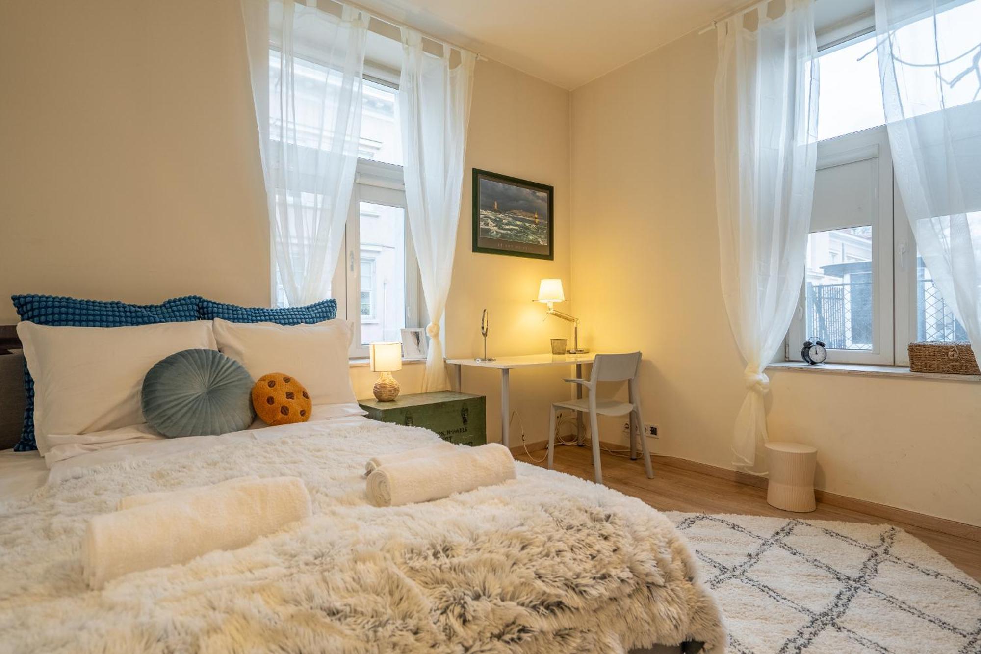 'blue Sapphire House'- Central&modern Apartemen *